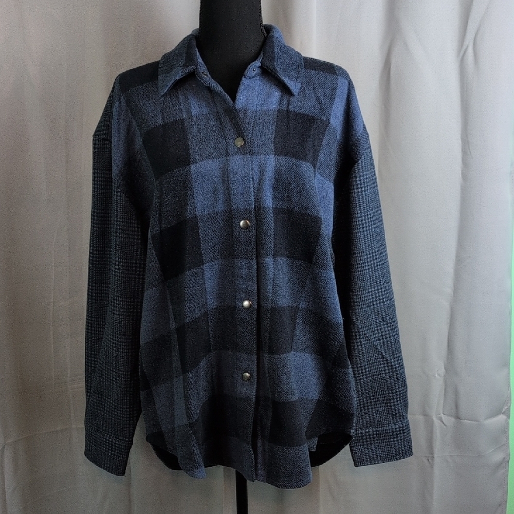 Steve Madden Boxy Blue and‎ Black Button Down Shirt